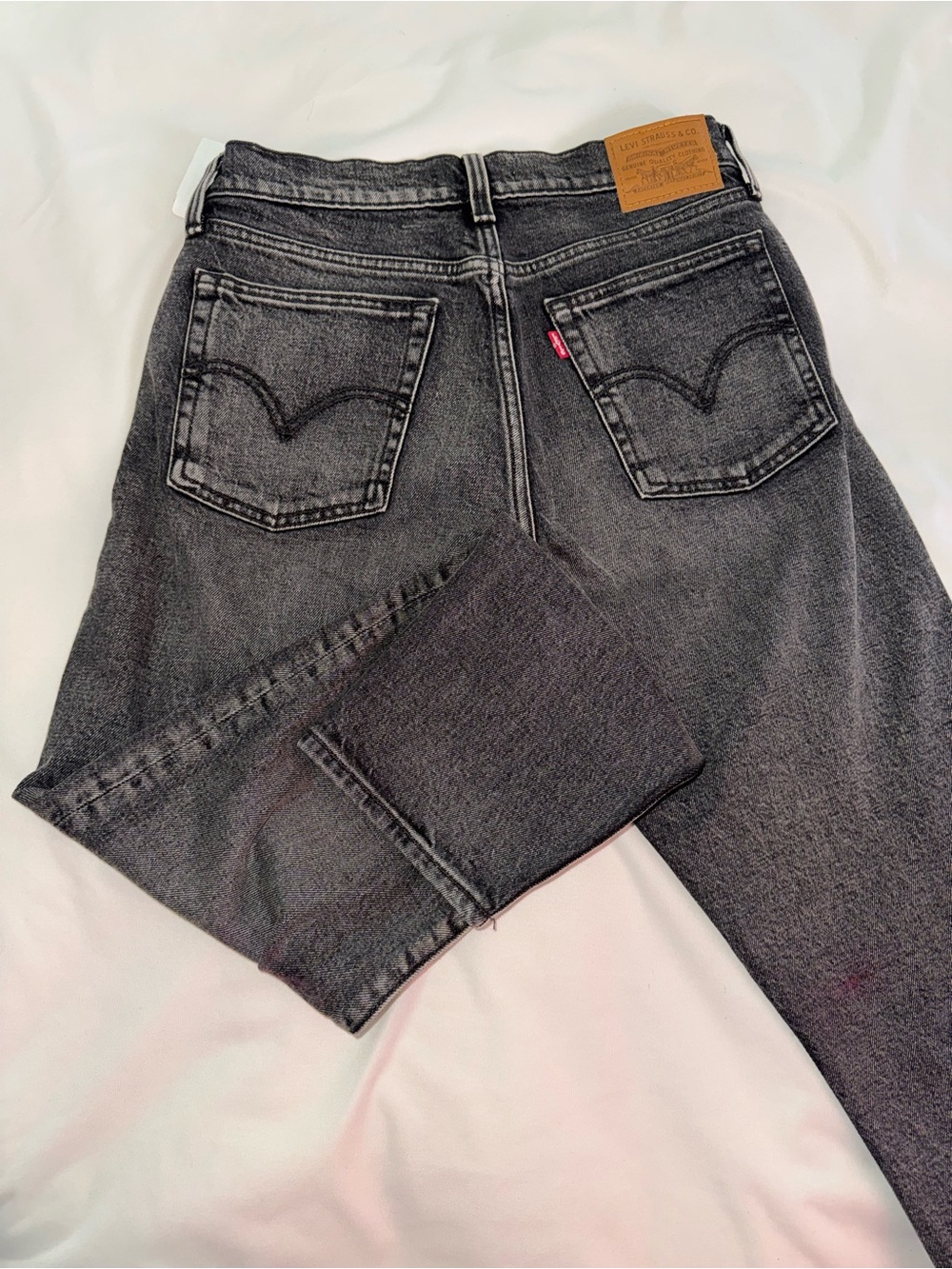 Levi's Women's Straight Leg Jeans in Washed Black